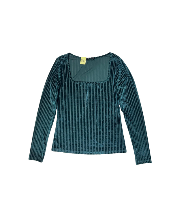 VALVET WITH SQUARE NECKLINE