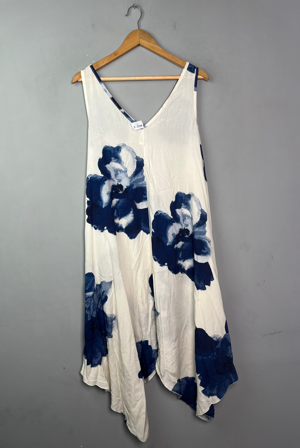 WHITE & BLUE FLORAL PRINT DRESS - Thrifty Threads