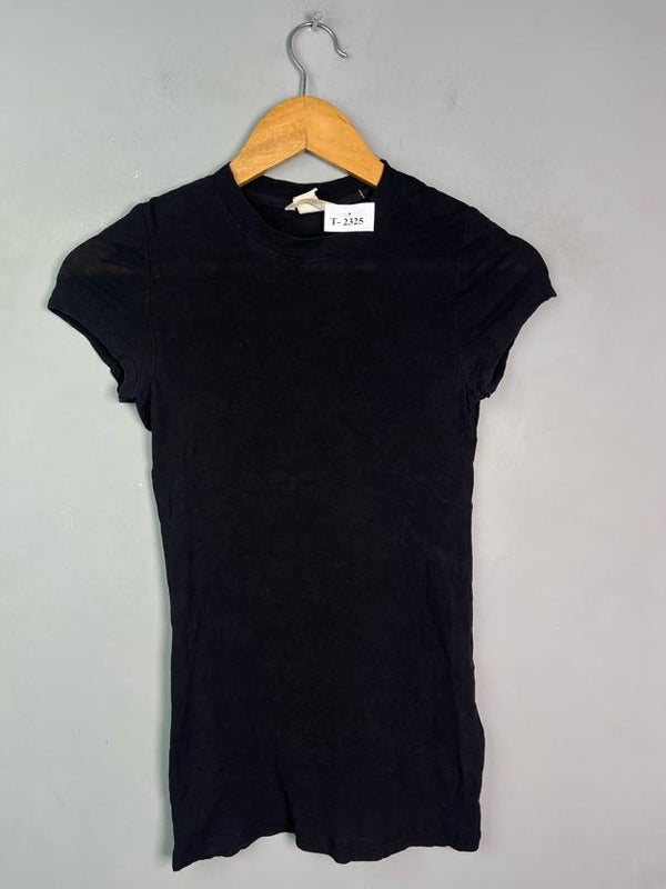 BLACK T-SHIRT - Thrifty Threads