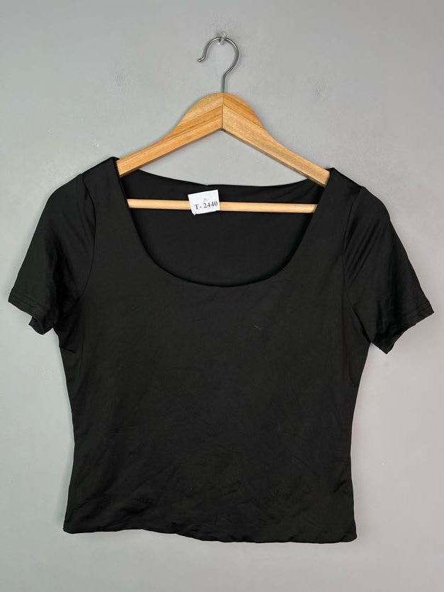 BLACK CROP T-SHIRT - Thrifty Threads