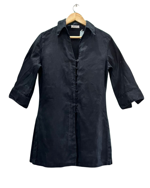 BLACK BUTTON DOWN SHIRT