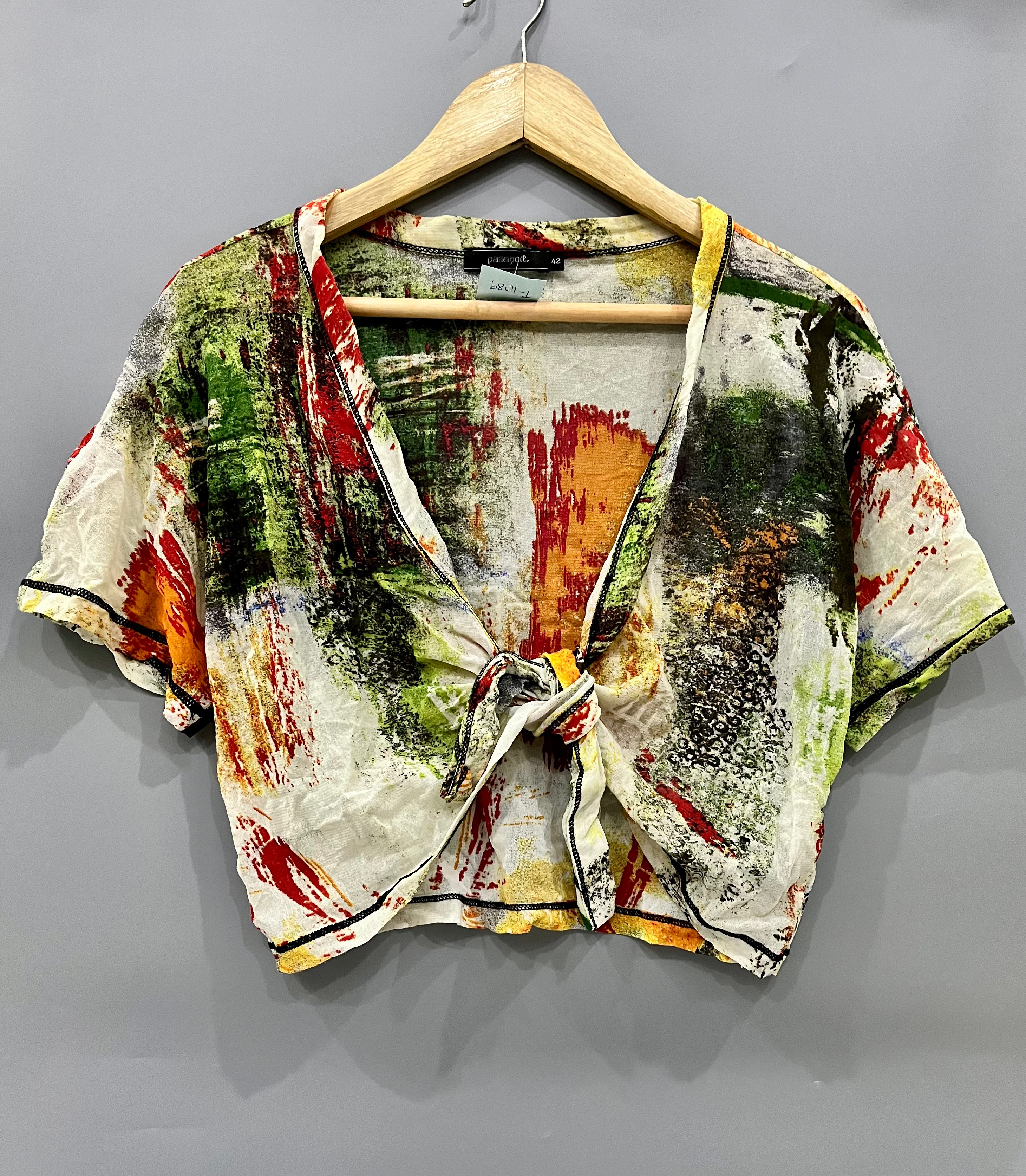 FRONT TIE-UP ABSTRACT PRINT TOP