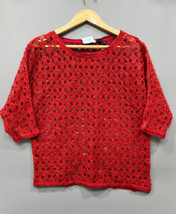 RED KNITTED TOP