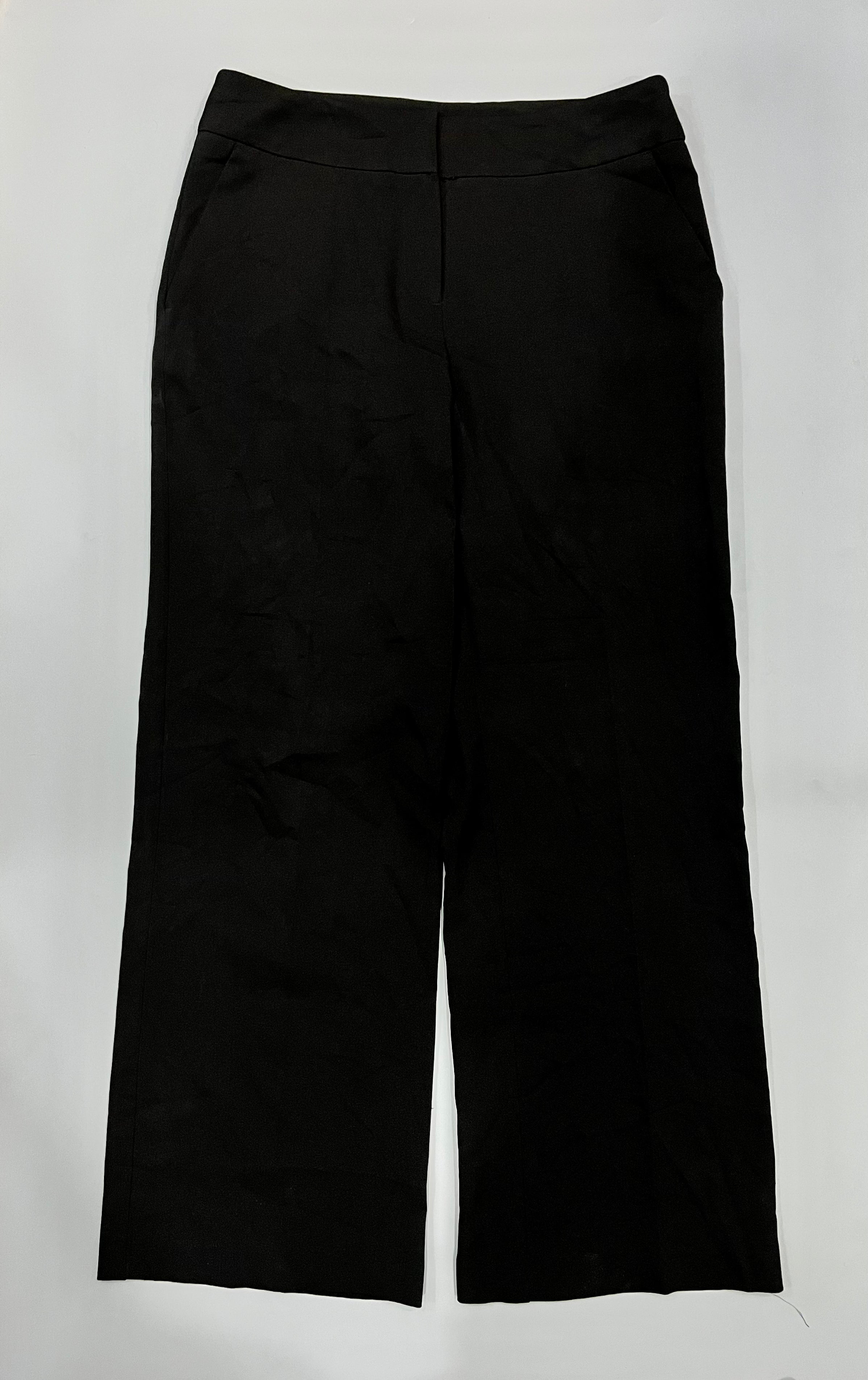 OFFICE CORE IN BLACK PANTS