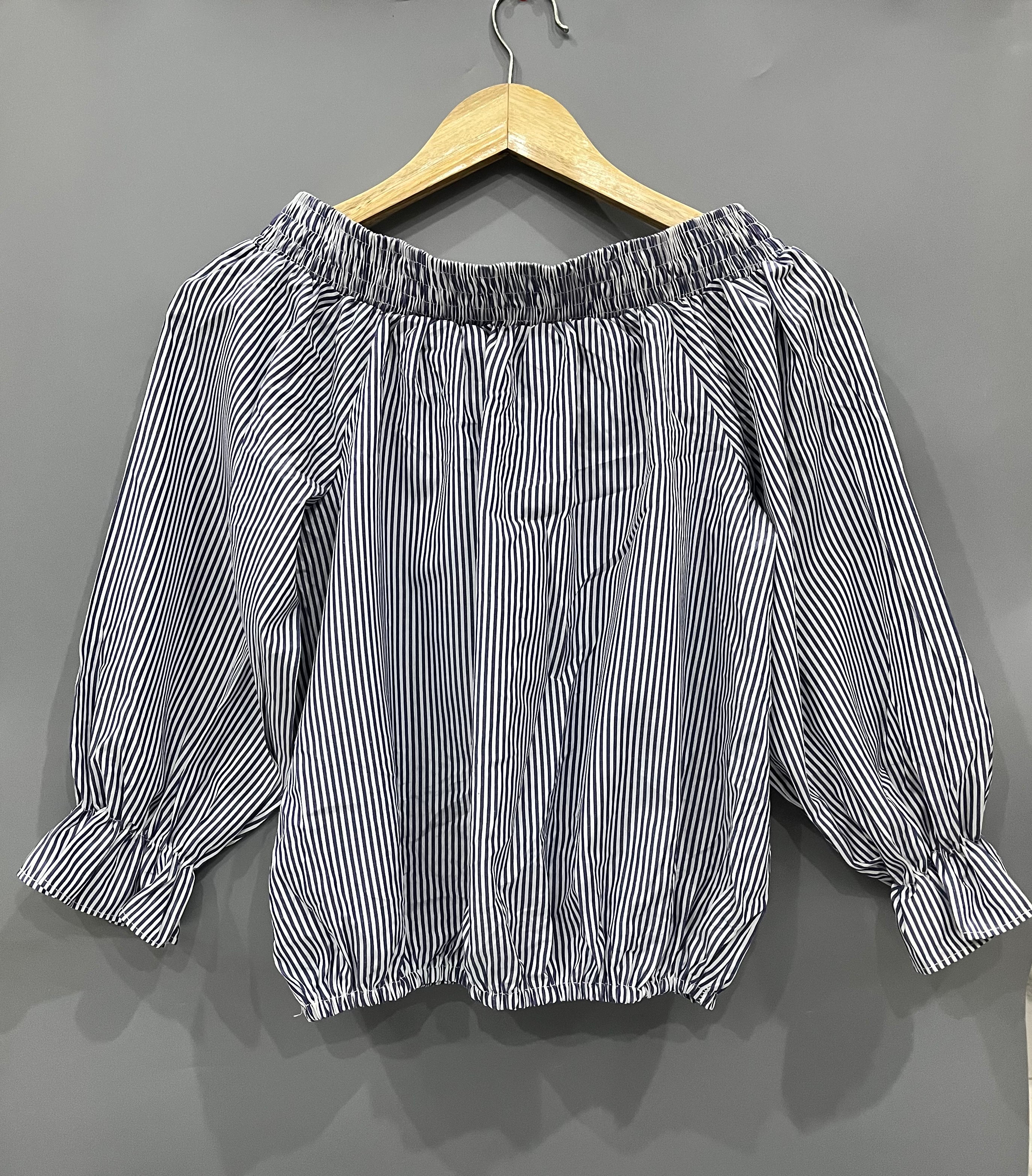 OFF-SHOULDER BLUE STRIPED TOP