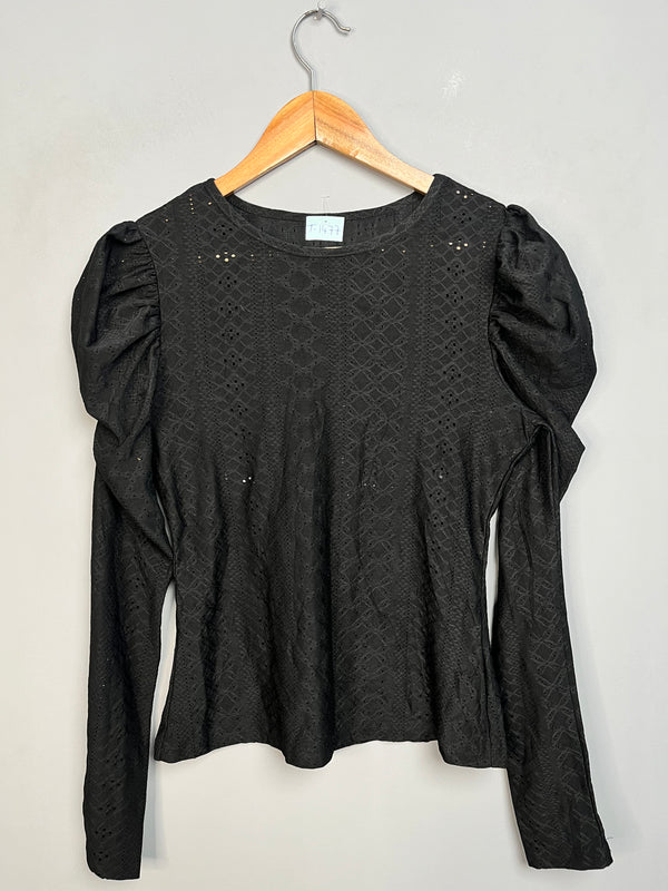 BLACK EYELET FABRIC PUFF SLEEVE TOP
