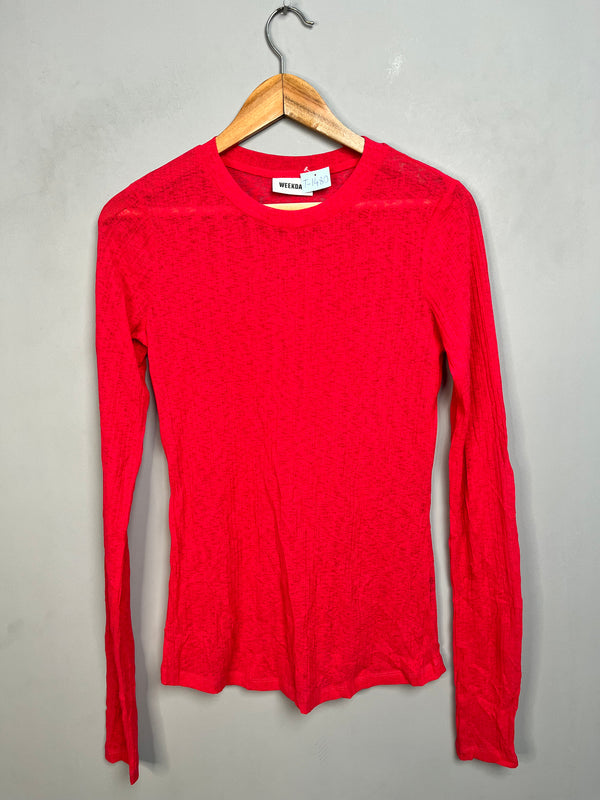 RED SLIM FIT LONG SLEEVE TOP