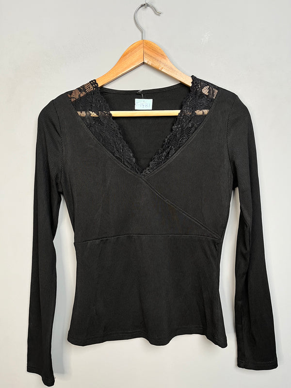 BLACK RIBBED LACE TRIM V-NECK TOP