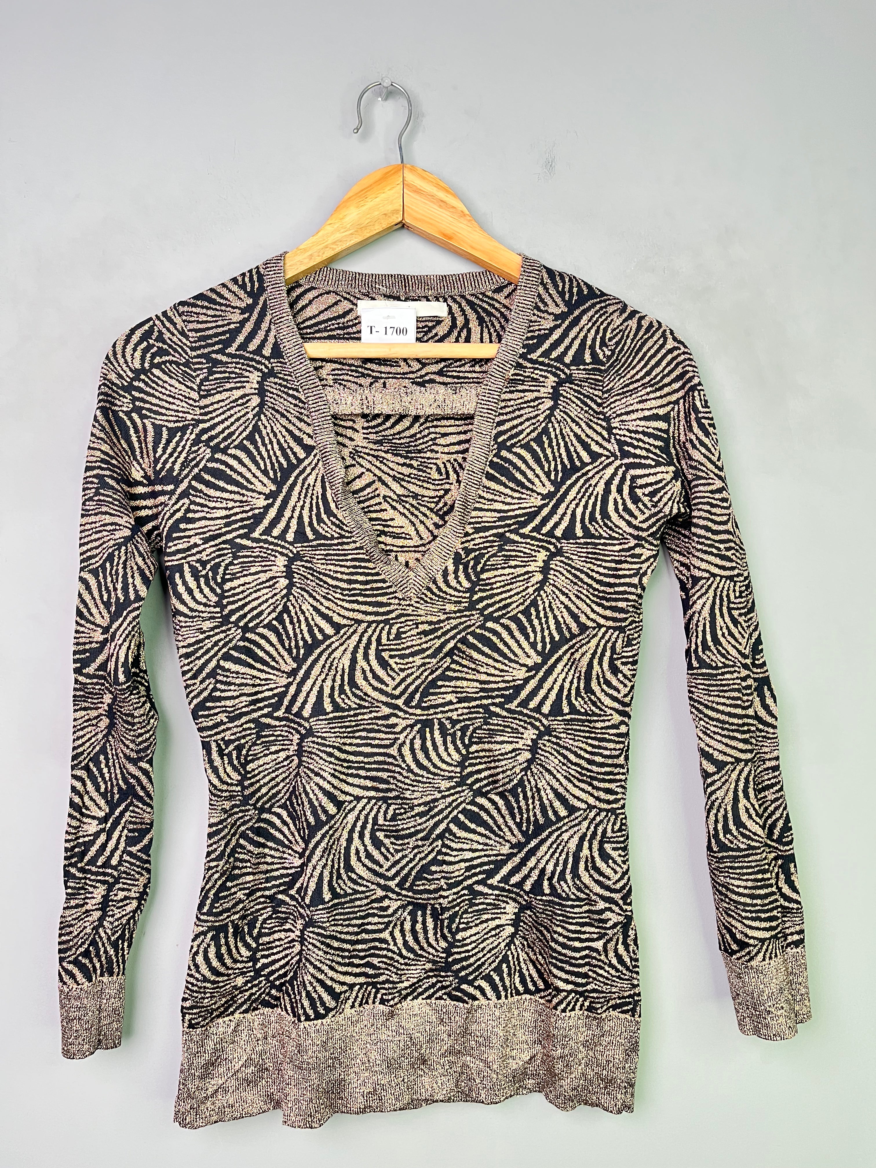 BLACK & GOLD TEXTURED SWEATER - Thrifty Threads