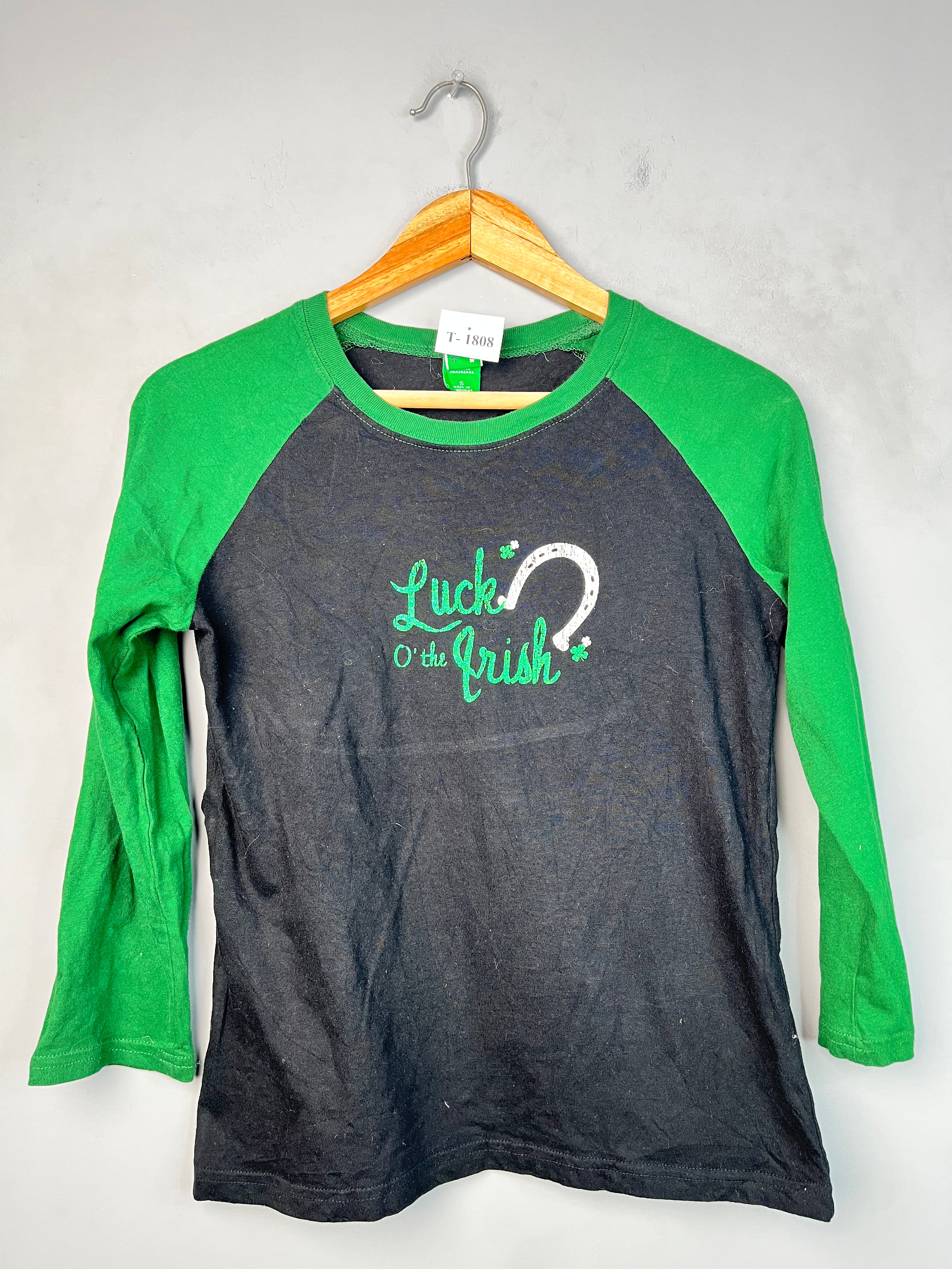 BLACK & GREEN RAGLAN TEE - Thrifty Threads