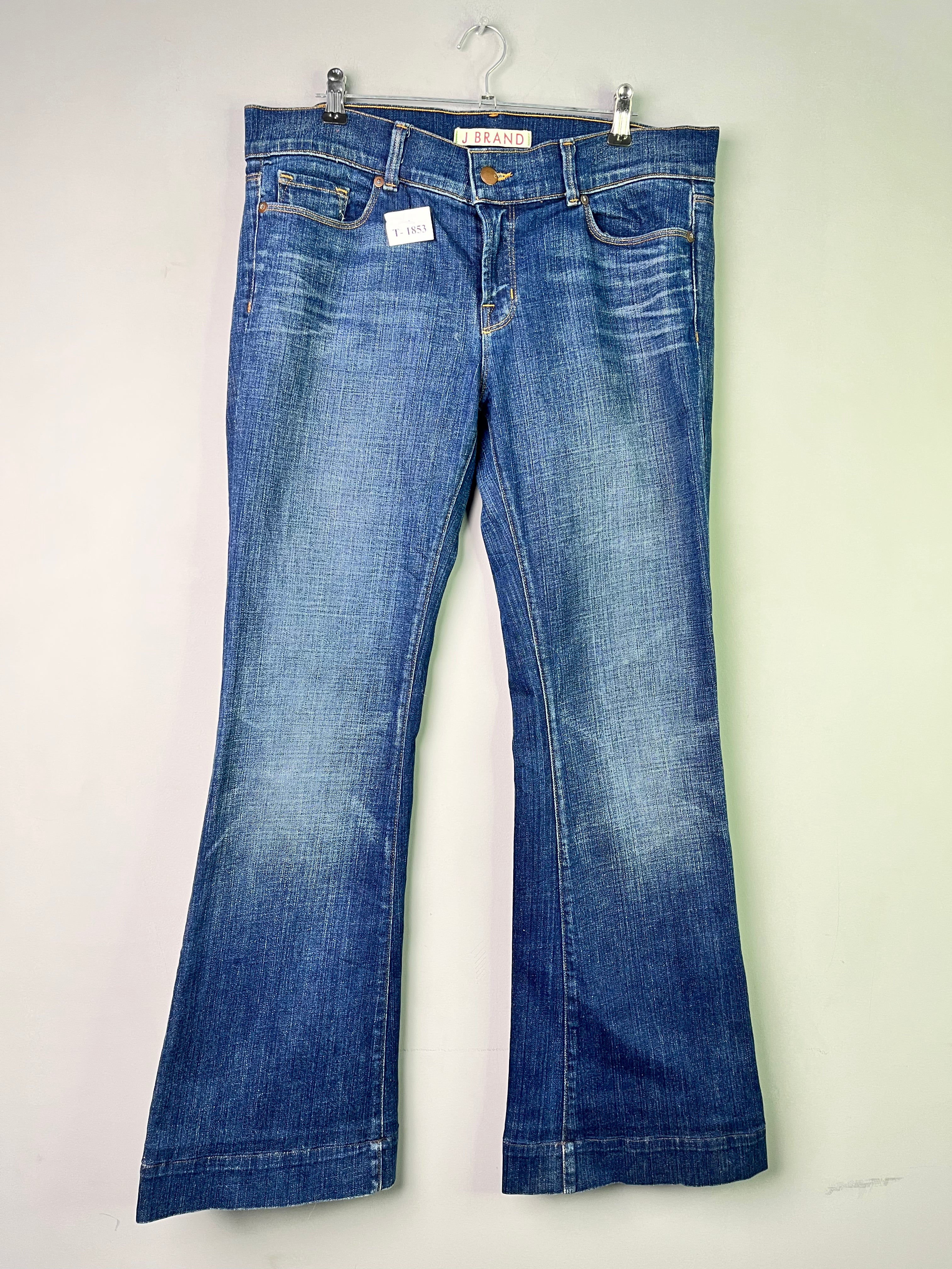 BLUE DENIM JEANS - Thrifty Threads