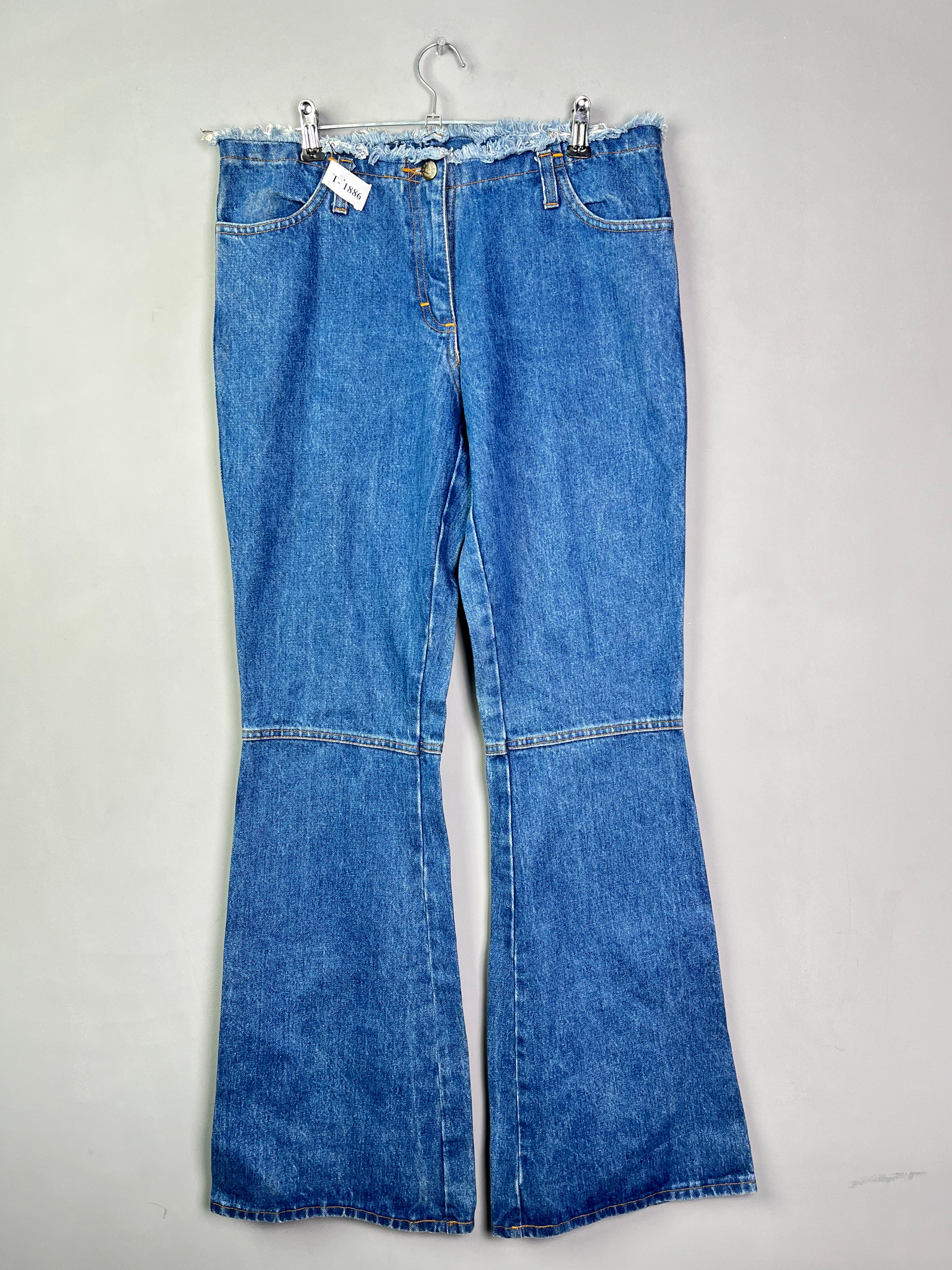 BLUE FLARE DENIM JEANS - Thrifty Threads