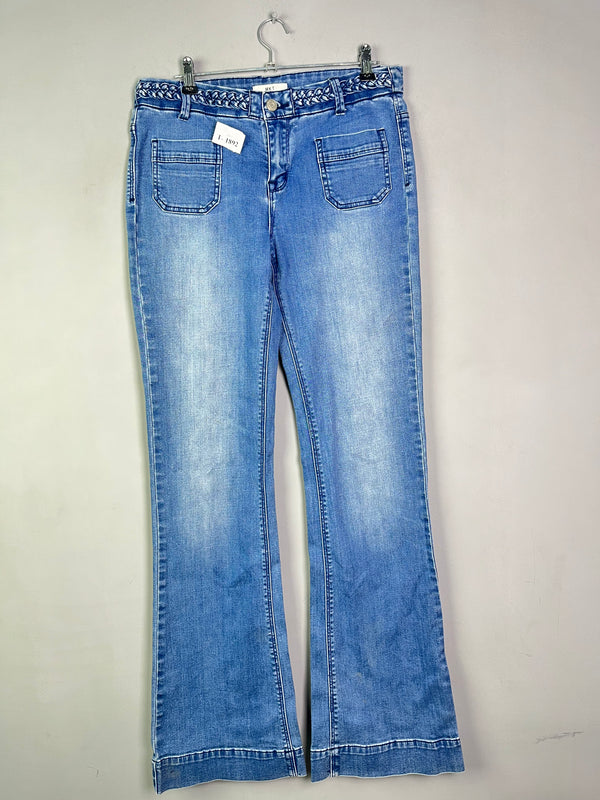 BLUE FRONT POCKETS DENIM JEANS - Thrifty Threads