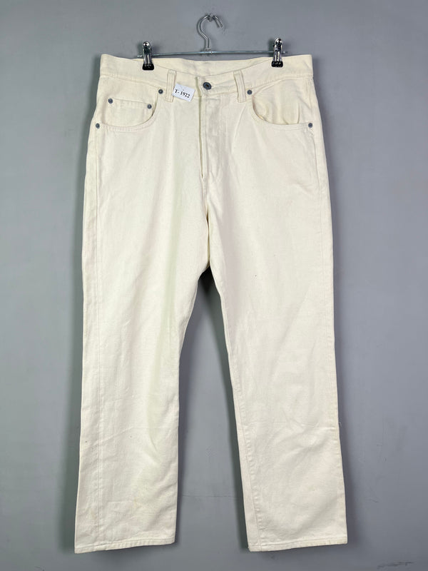 WHITE STRAIGHT LEG DENIM JEANS - Thrifty Threads