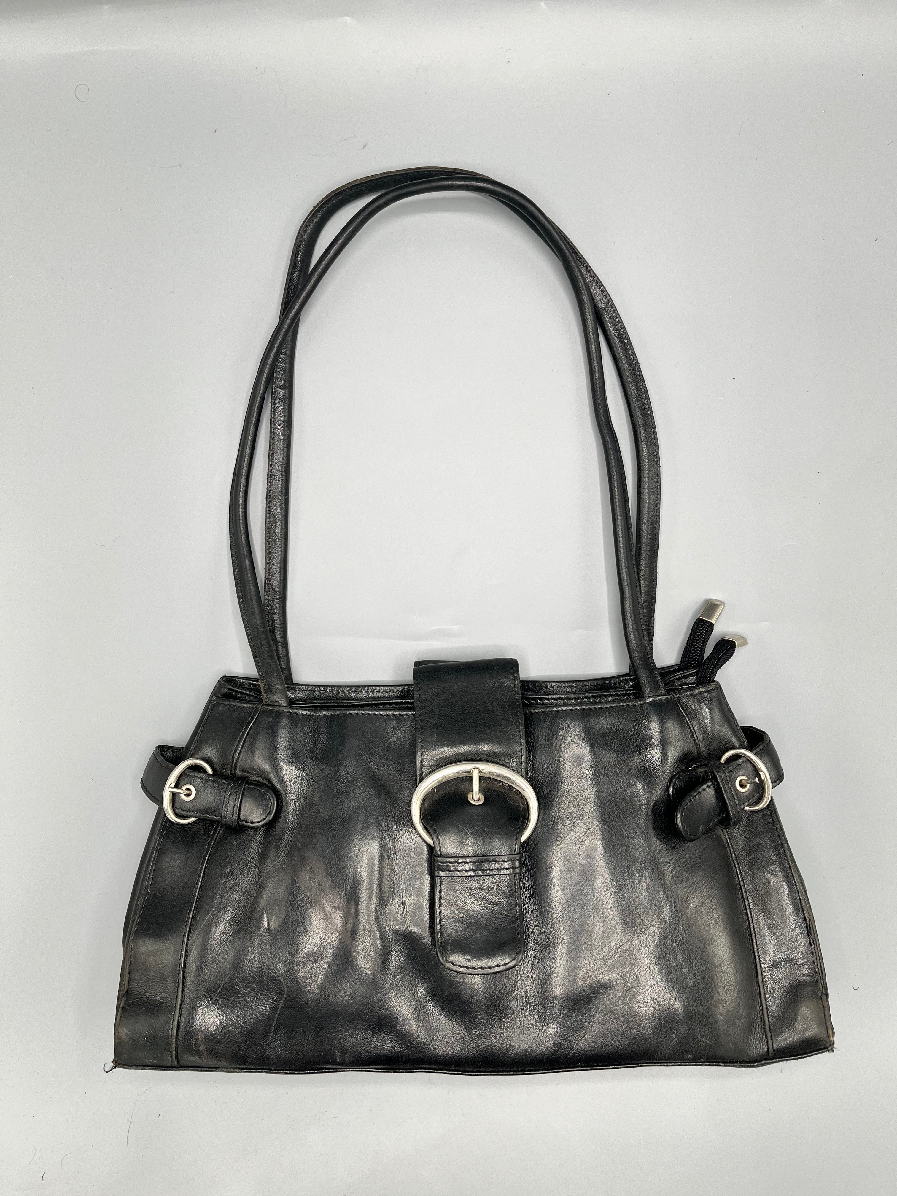 BLACK LEATHER SHOULDER BAG - Thrifty Threads