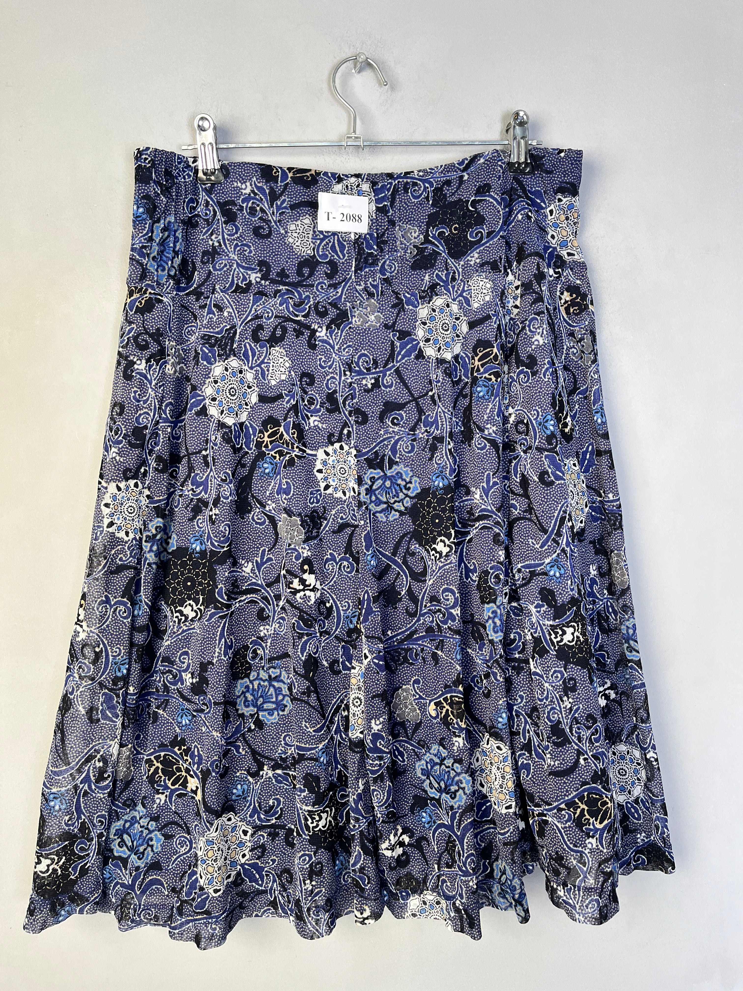 BLUE FLORAL PRINTED SKIRT - Thrifty Threads