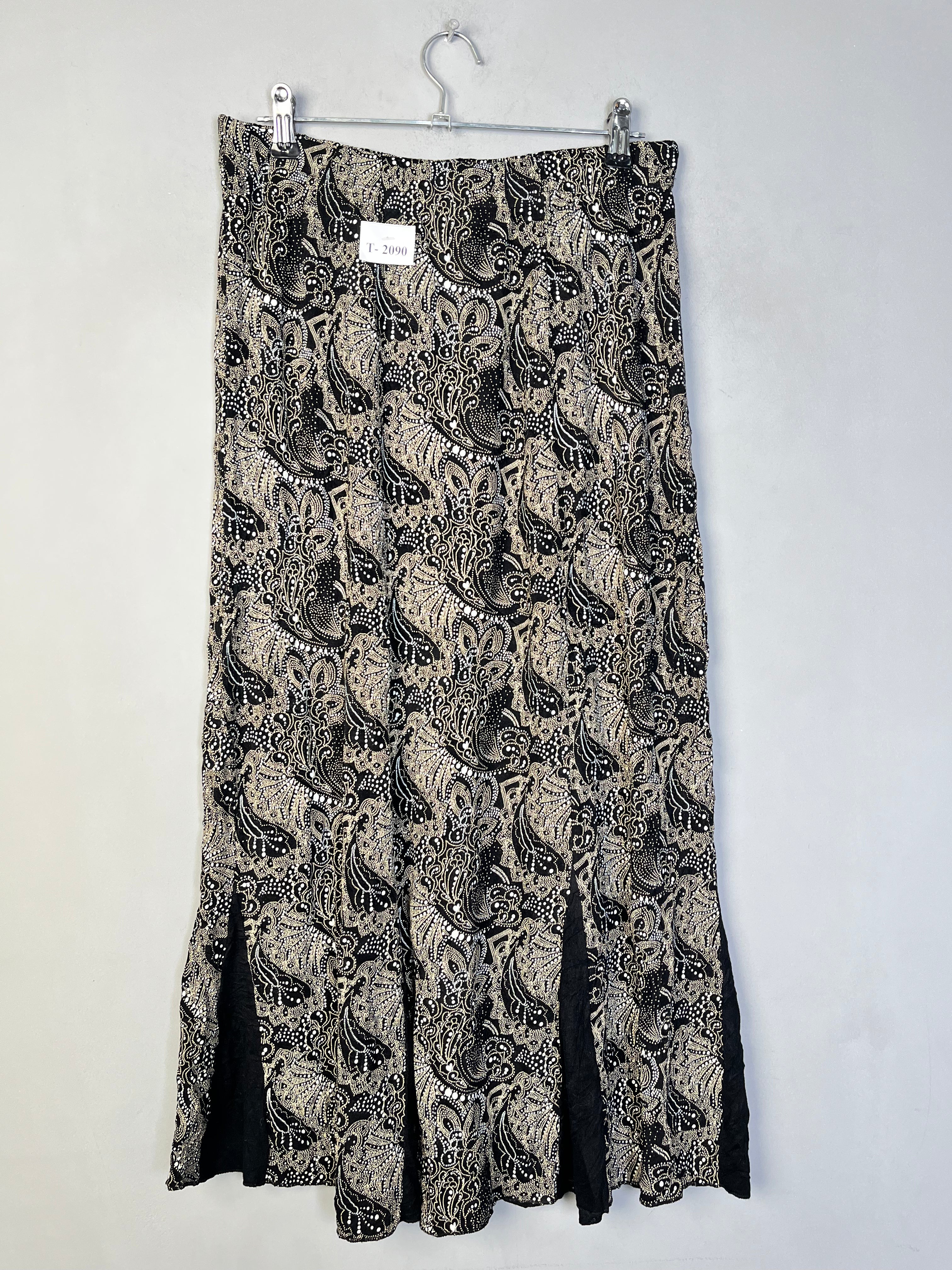 ABSTRACT PLEATED SKIRT - Thrifty Threads