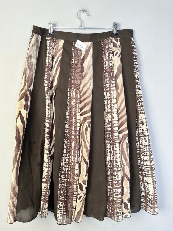 BROWN PLEATED PRINTED SKIRT - Thrifty Threads