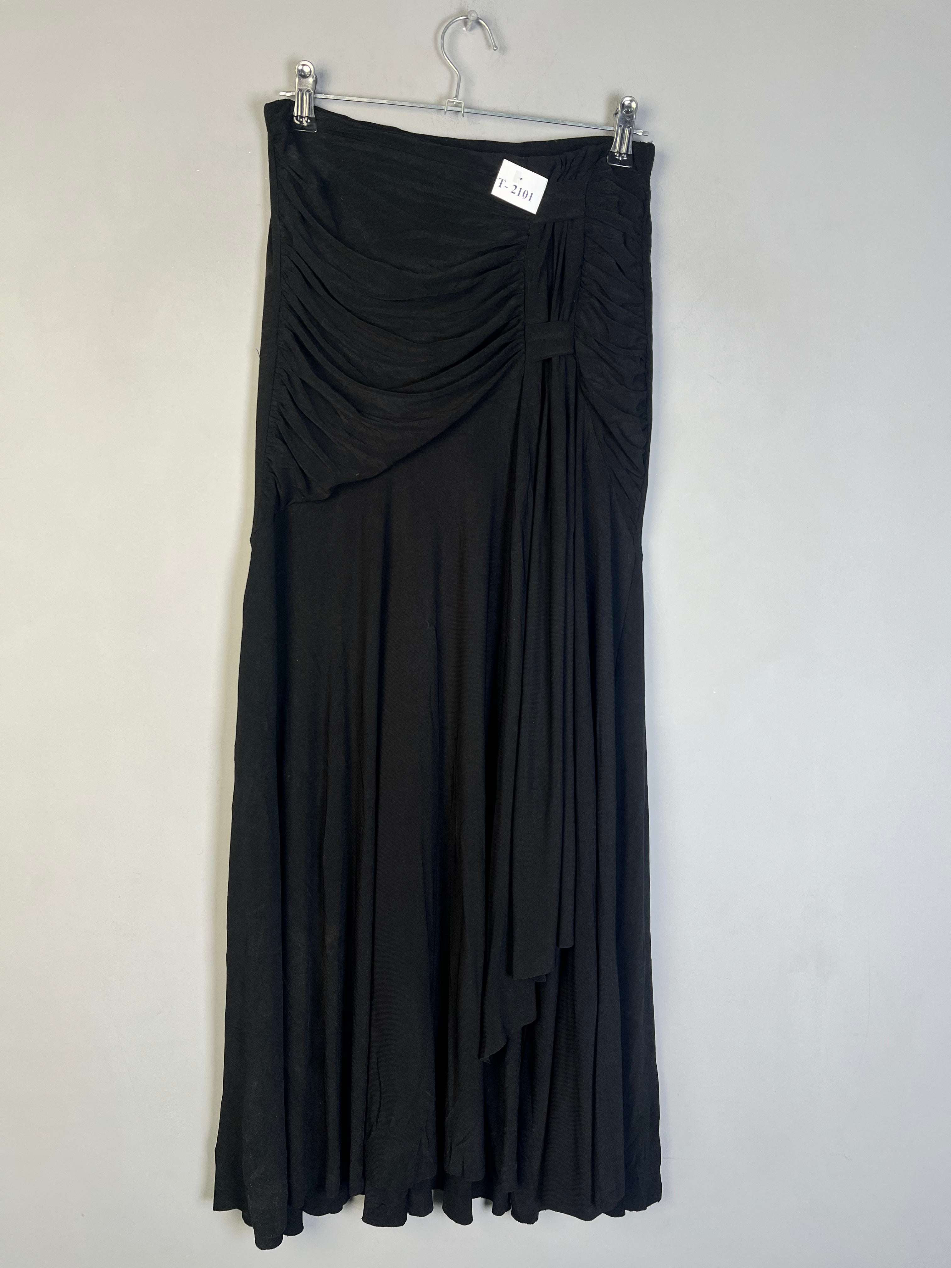 BLACK RUFFLE SKIRT - Thrifty Threads