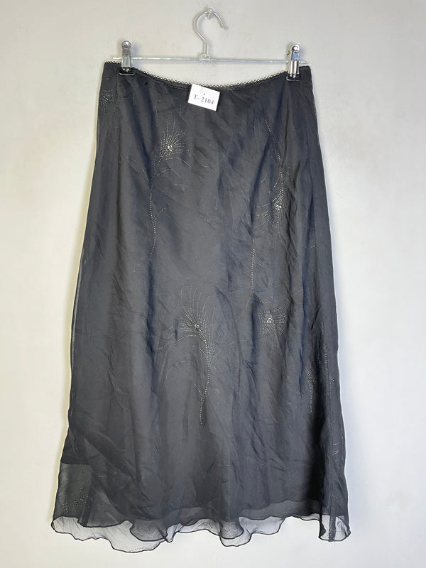 BLACK SKIRT - Thrifty Threads