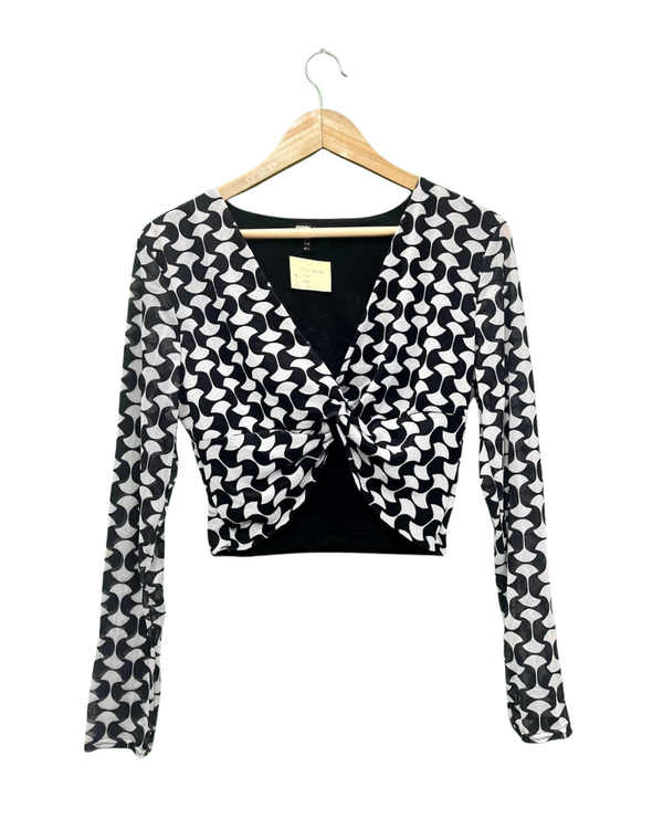 PRINTED LONG SLEEVE TWIST FRONT TOP
