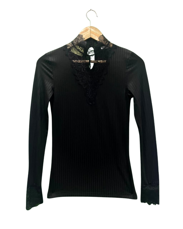 JACQUELINE DE YONG BLACK LONG SLEEVE TOP