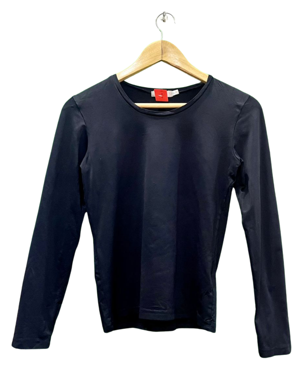 Classic Black Long-Sleeve Shirt