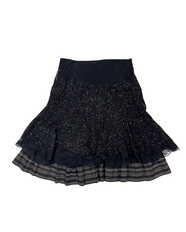 BLACK RUFFLE SKIRT