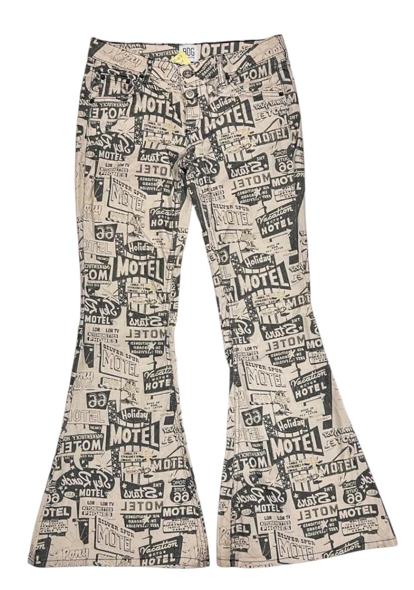 BDG MOTEL PRINT LOW RISE TWO-BUTTON FLARE JEANS