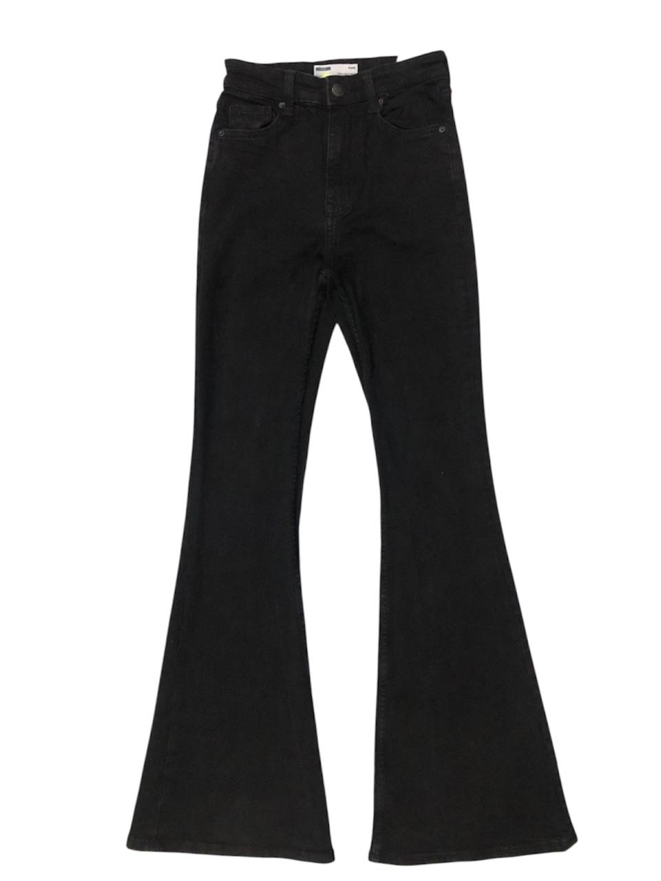 BERSHKA BLACK FLARED JEANS