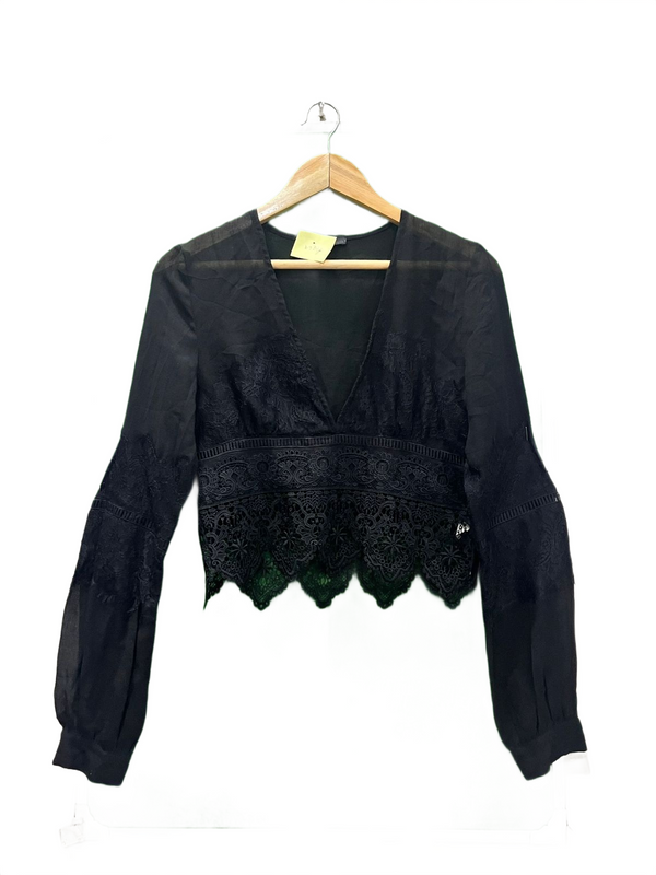 Black Lace Hem Cropped Long Sleeve Top