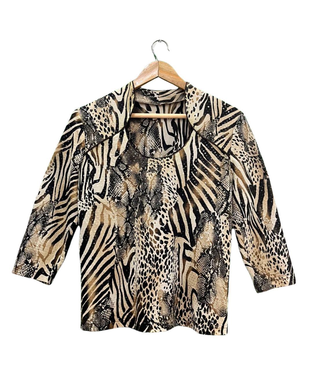 ANIMAL PRINT BUTTON DOWN SHIRT